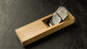 <span class="n-pref">新潟県</span><p class="n-ite">越後与板打刃物</p>