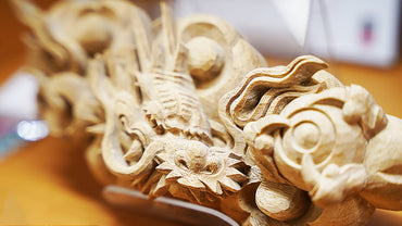 <span class="n-pref">富山県</span><p class="n-ite">井波彫刻</p>