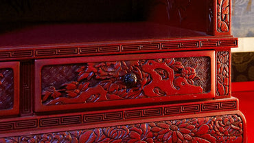 <span class="n-pref">新潟県</span><p class="n-ite">村上木彫堆朱</p>