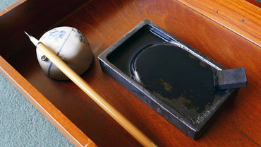 <span class="n-pref">三重県</span><p class="n-ite">鈴鹿墨</p>