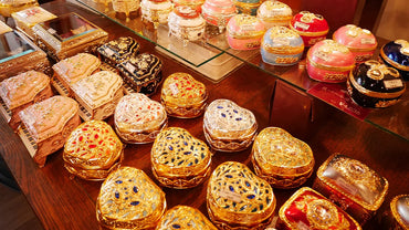 <span class="n-pref">東京都</span><p class="n-ite">東京アンチモニー工芸品</p>