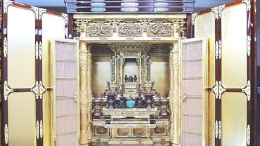 <span class="n-pref">福岡県</span><p class="n-ite">八女福島仏壇</p>