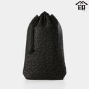 【バッグ】HISOCA 合切袋 (大)マチ付 とんぼ (黒地×黒漆) | 甲州印伝 | 印傳屋