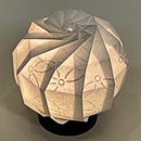 折灯華 ぼんぼり maru 破れ七宝 のイメージ画像です。