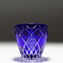 【ぐい呑】菊と矢来 -kiku yarai- (青)｜切子