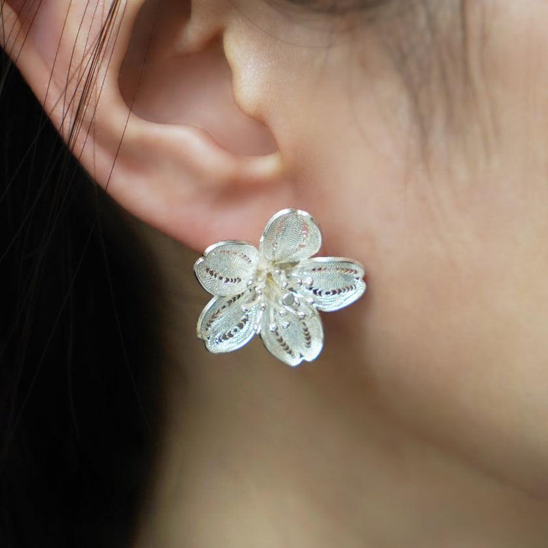【ピアス】Cherry blossam drop | 銀細工 | CHECOS