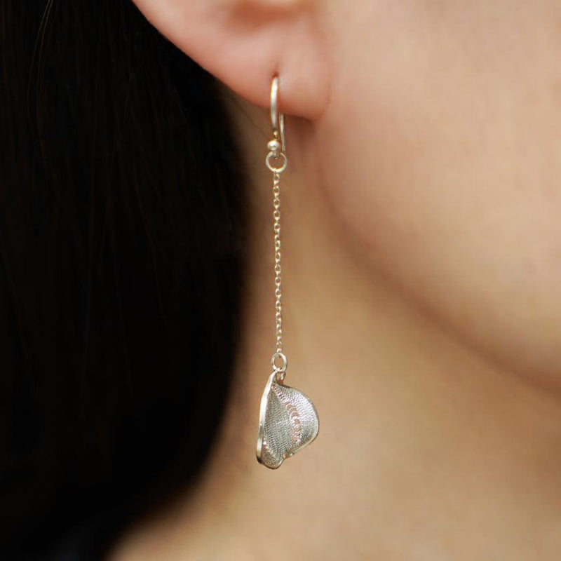 【ピアス】Cherry blossam drop (S) | 銀細工 | CHECOS