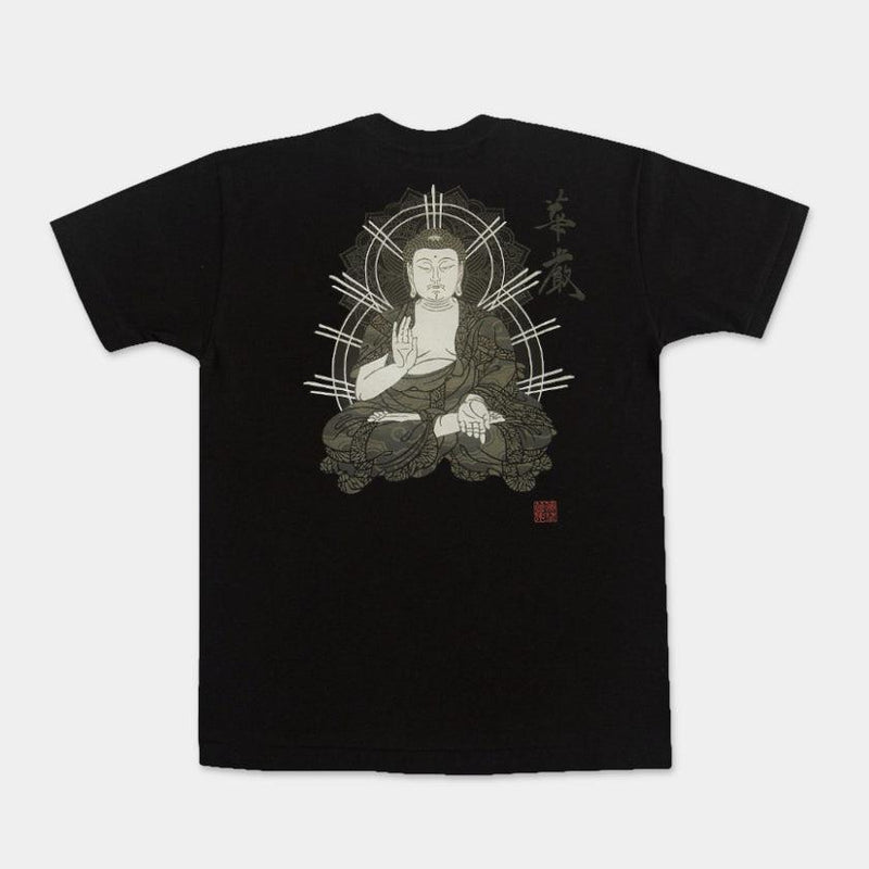 大仏デザインのシルクスクリーンプリントTシャツ（背面）、ブラック地に座仏と「華厳」の文字｜WAJIN Art T-shirts Japan