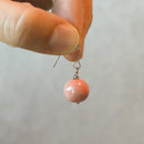 両耳用のピアスです。