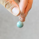 両耳用のピアスです。