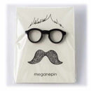 【ピンバッチ】ラペルピン・メガネホルダーになるピンバッチ megane pin (レッド) | 鯖江の眼鏡 | 匠市