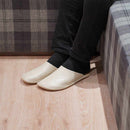 【スリッパ】Reela ワックスレザー ルームサボ（アイボリー）